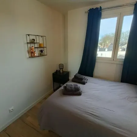 Апартаменты Le Yellow Corner - Place Ney Анже