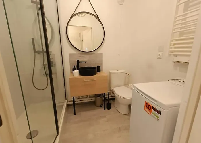 Le Yellow Corner - Place Ney