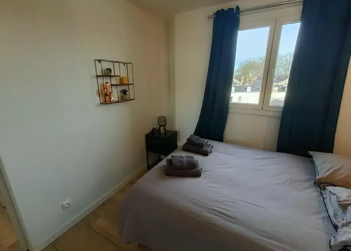 Апартаменты Le Yellow Corner - Place Ney Анже